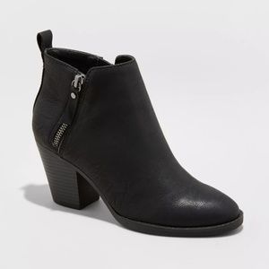 Universal Thread Shoes - Women's Jameson Double Zipper Bootie Universal Thread Shoes - Women's Jameson Double Zipper Bootie